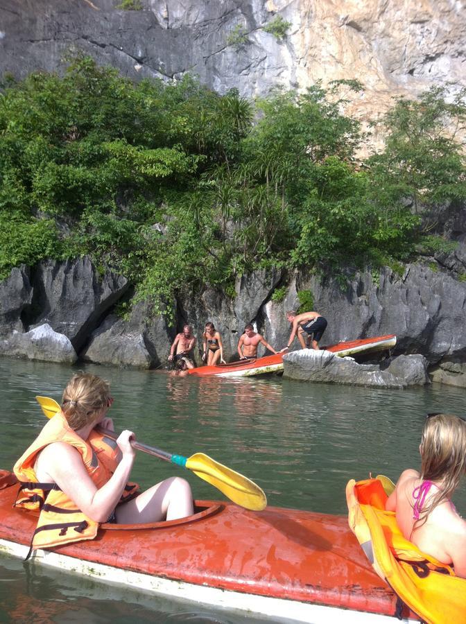 Full Moon Party Hotel Hai Phong Exterior photo