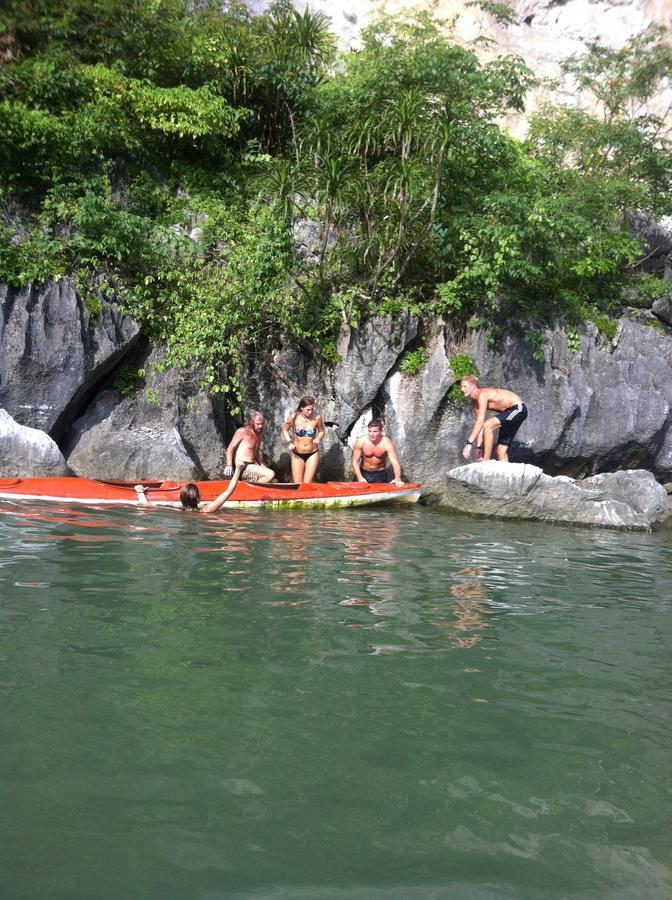 Full Moon Party Hotel Hai Phong Exterior photo